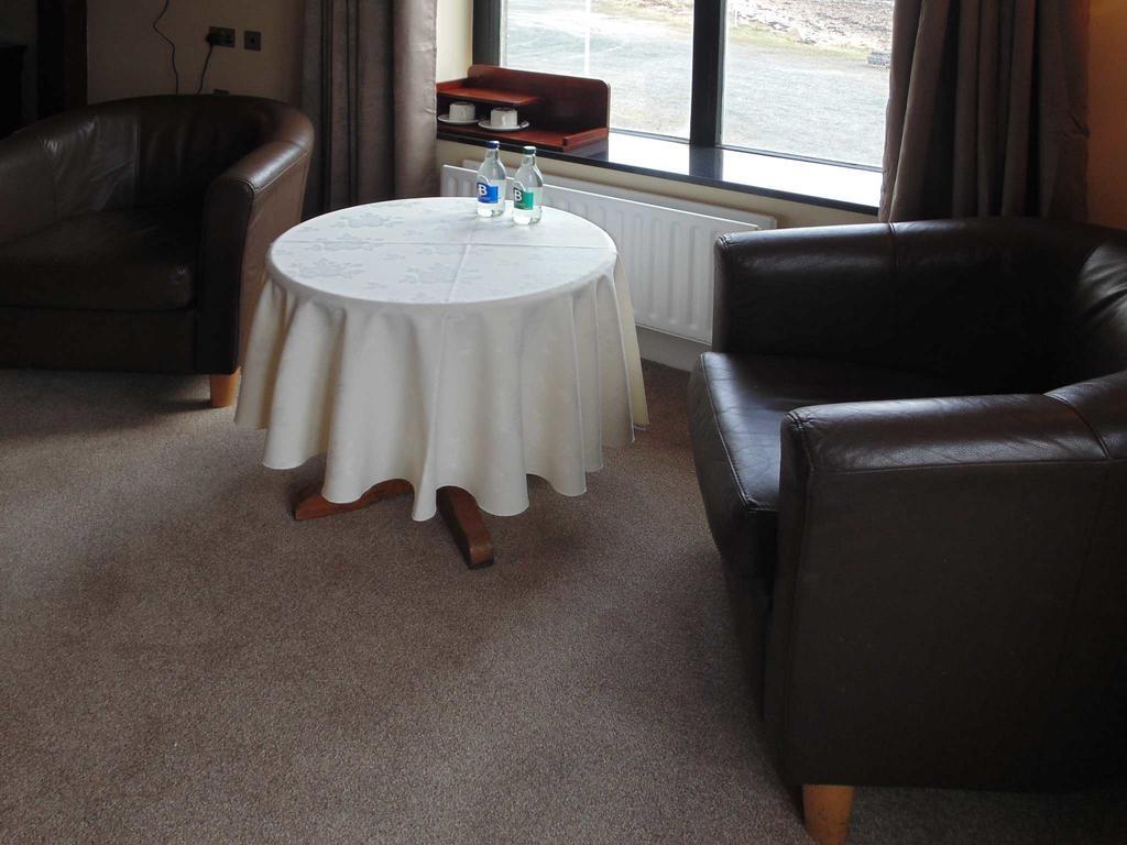 Hotel Ostan Oilean Acla Achill Sound Exterior foto